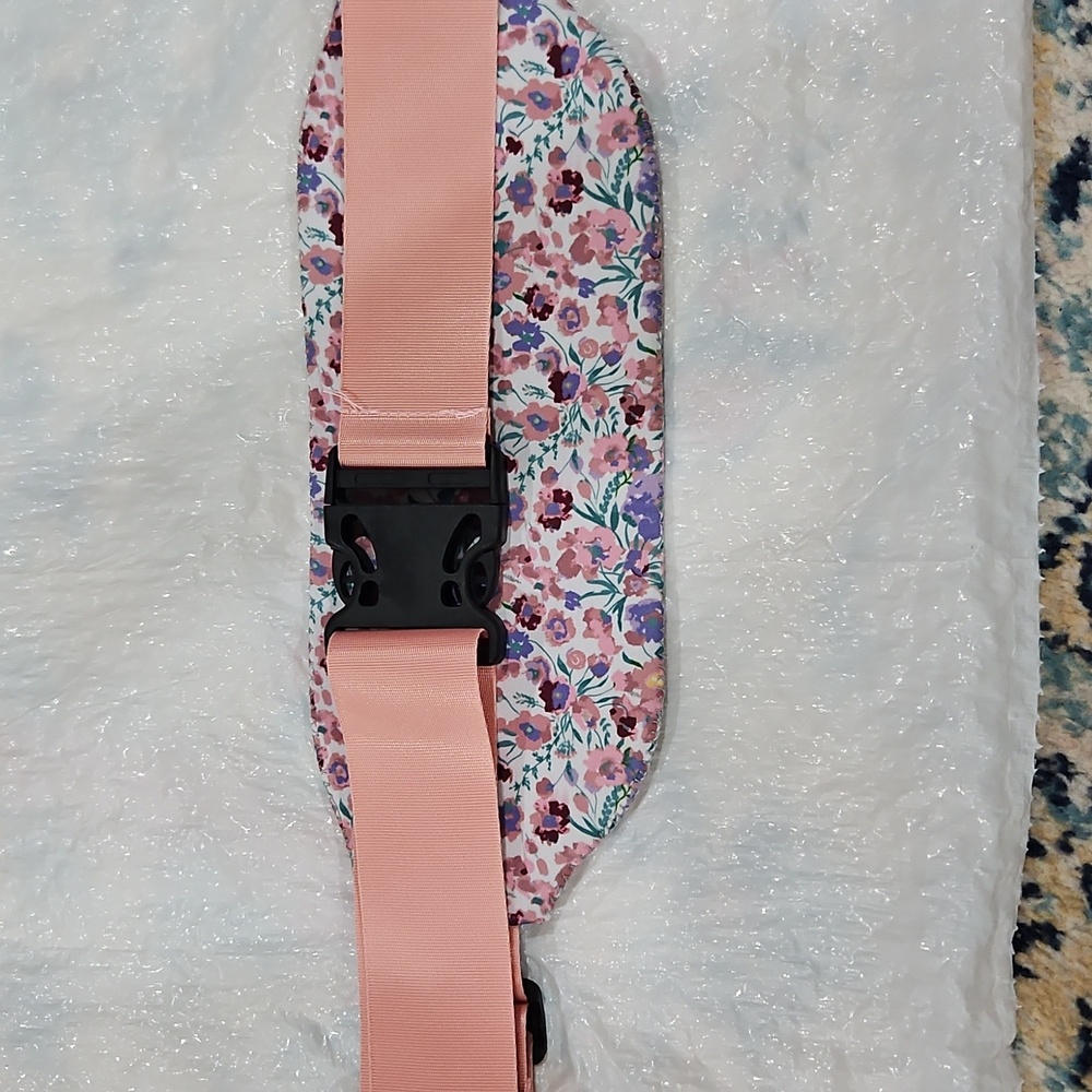 Set Of Running Pouches - Picture 3 of 3
